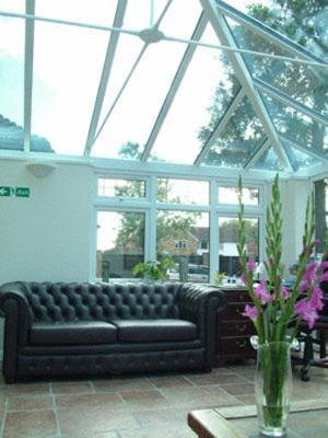 Gatwick House Hotel Horley Eksteriør billede
