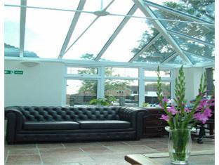 Gatwick House Hotel Horley Eksteriør billede