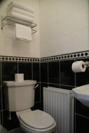 Gatwick House Hotel Horley Eksteriør billede